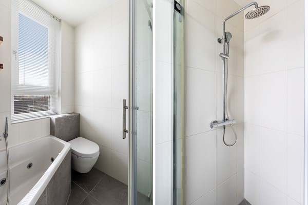 Foto - Te koop: Duurzame hoekwoning in kindvriendelijke wijk!